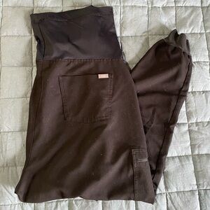 FIGS Maternity Jogger Scrub Pants